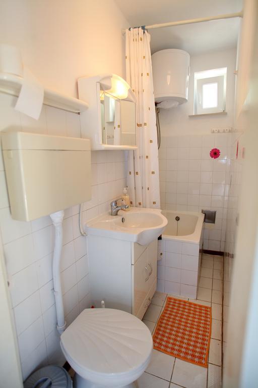 Apartments Jasmin Трогир Екстериор снимка