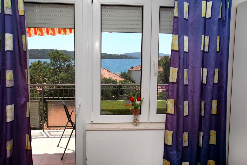 Apartments Jasmin Трогир Екстериор снимка
